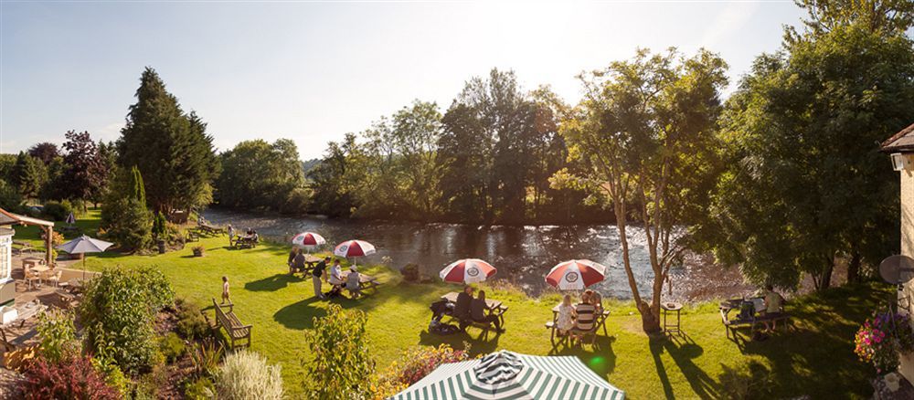 Anchor Inn Далвертон Экстерьер фото